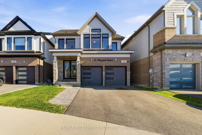 8 Pinnacle Court