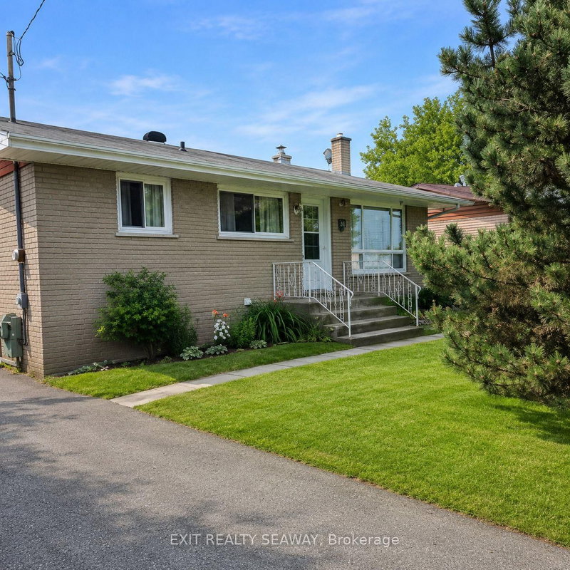 home for sale on 320 Balmoral Avenue
