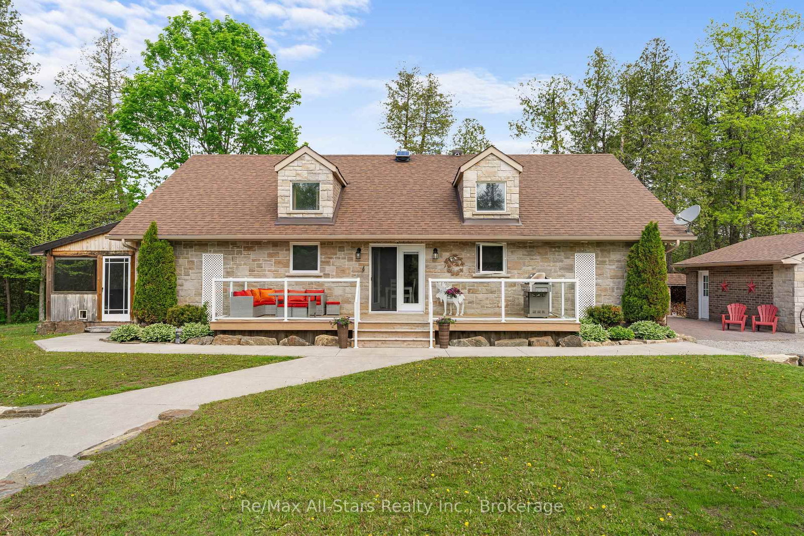728 Galway, Trent Lakes, Ontario K0M 2A0