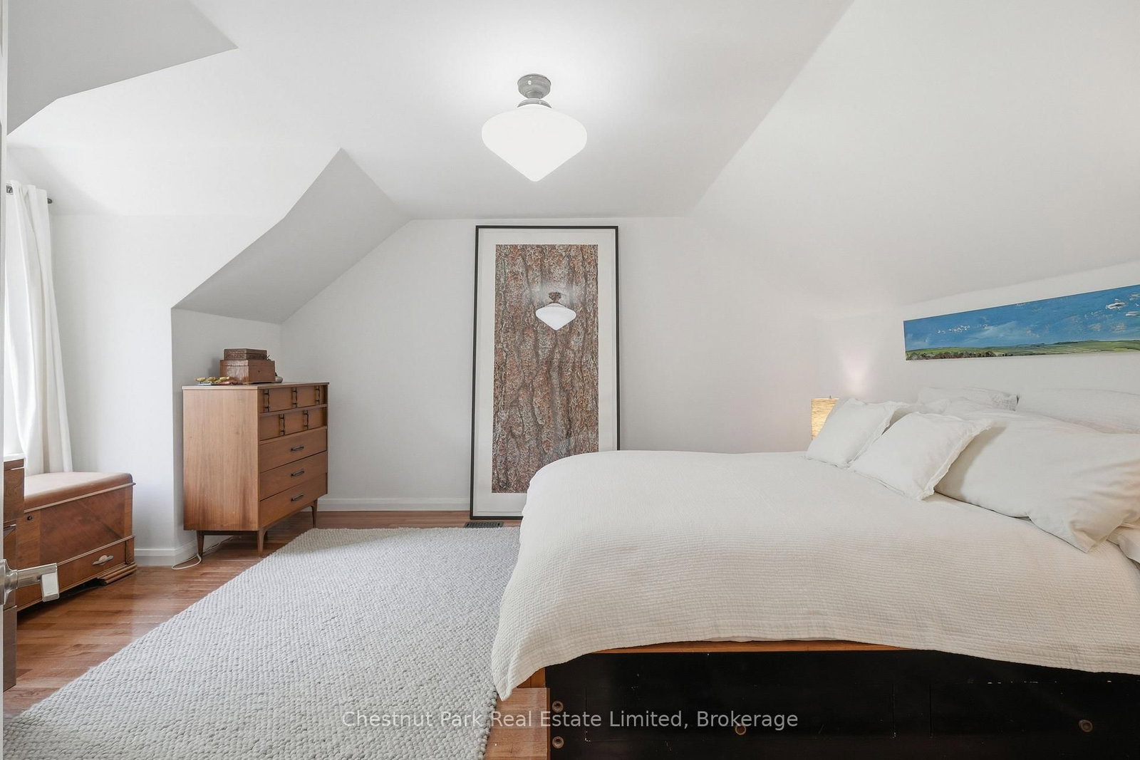 352 County Road 10 • Prince Edward County, ON photo 23