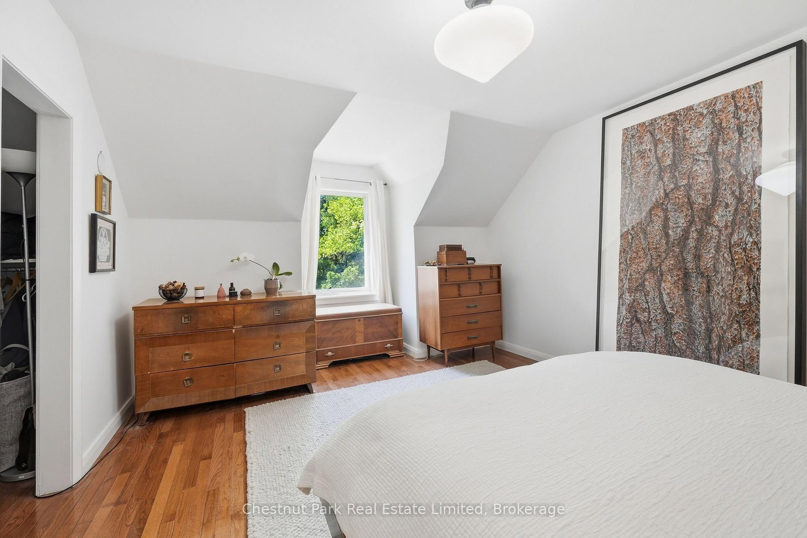 352 County Road 10 • Prince Edward County, ON photo 25