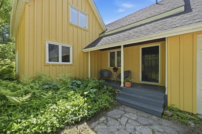 352 County Road 10 • Prince Edward County, ON photo 3