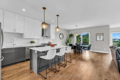 2433 Tokala Trail • London North, ON photo 9