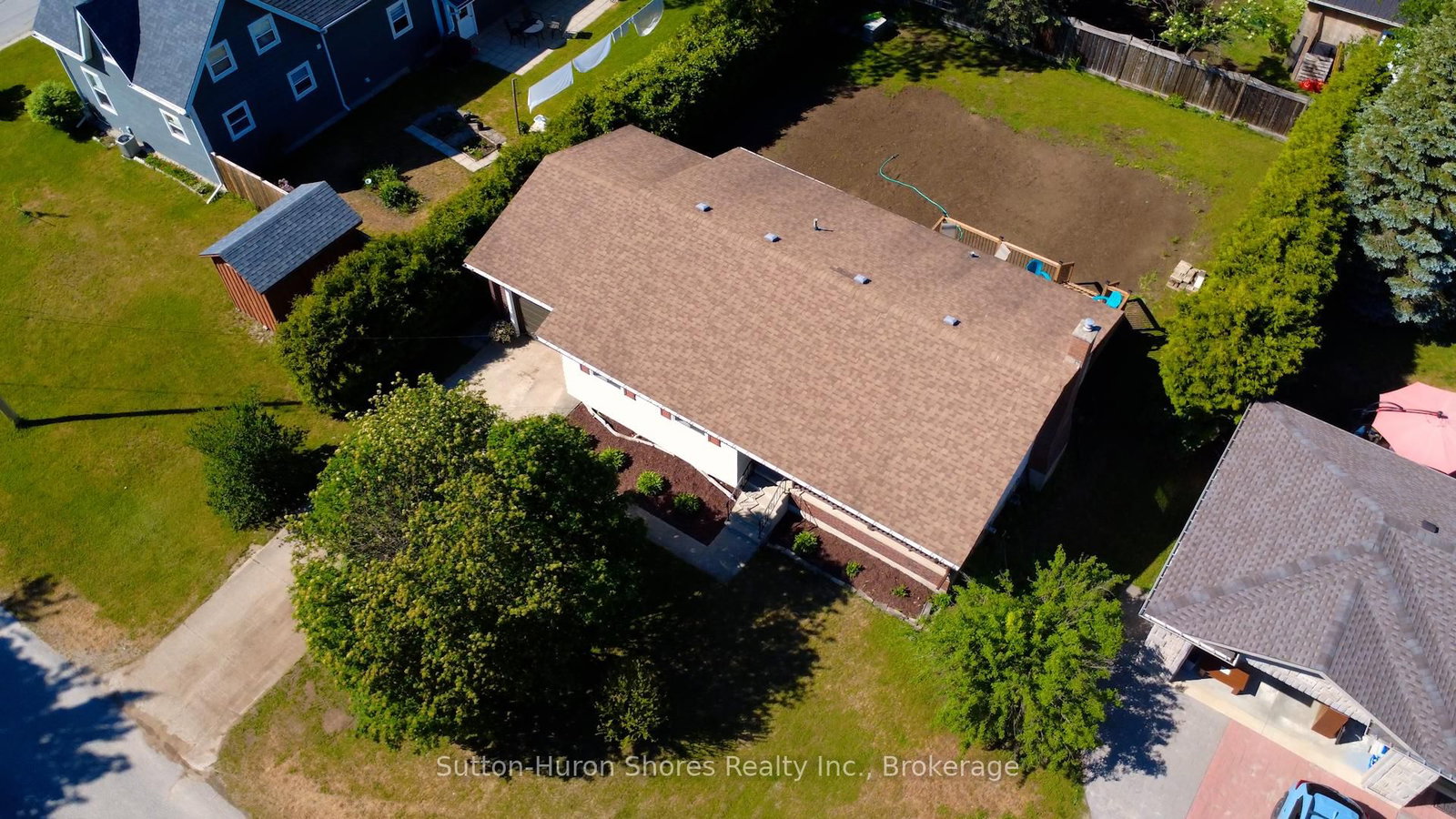 336 Lansdowne Street • Saugeen Shores, ON photo 5