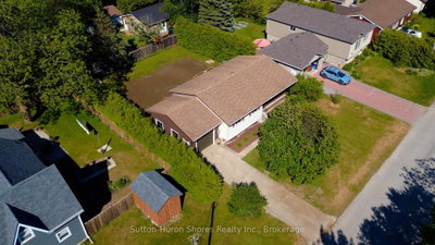 336 Lansdowne Street • Saugeen Shores, ON photo 8