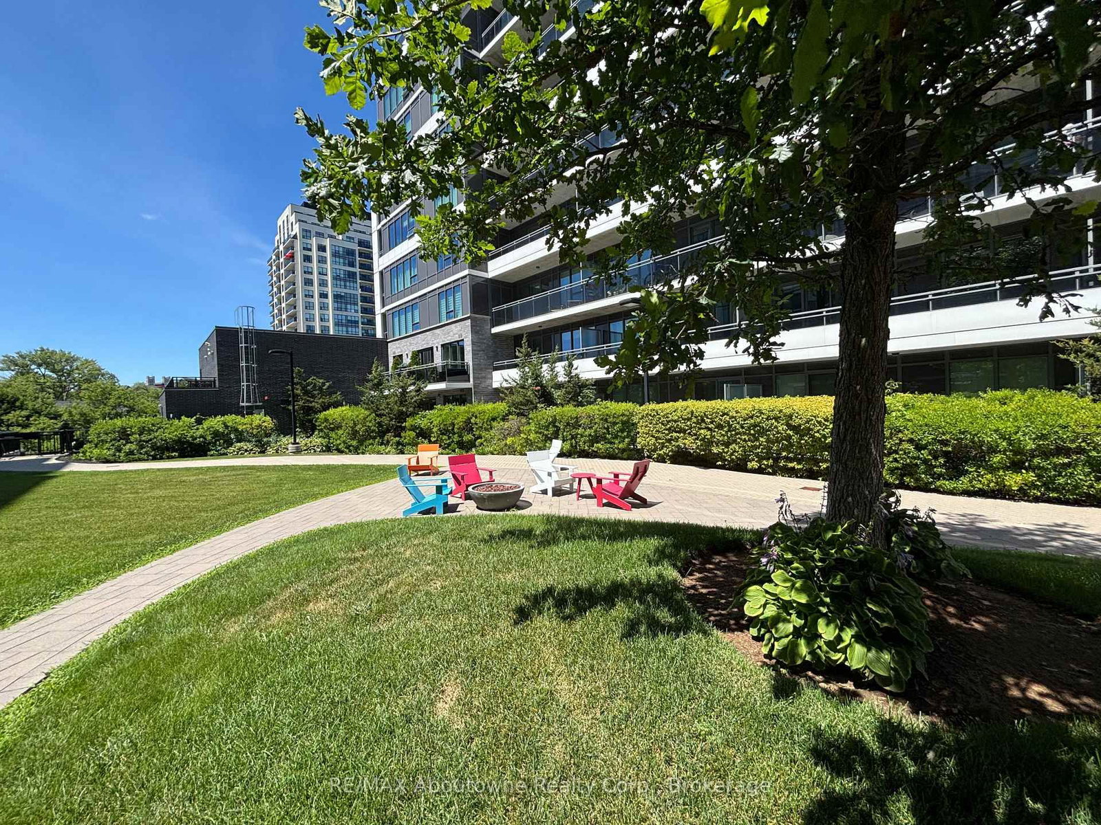 53 Arthur Street S • #RL5 • Guelph, ON photo 37
