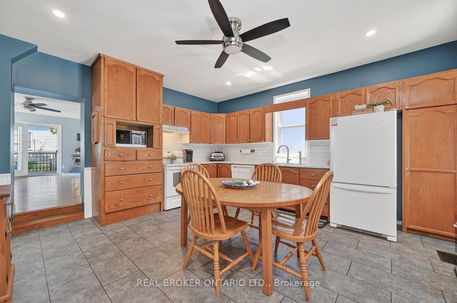 39 Mcewen Avenue • Smiths Falls, ON photo 12