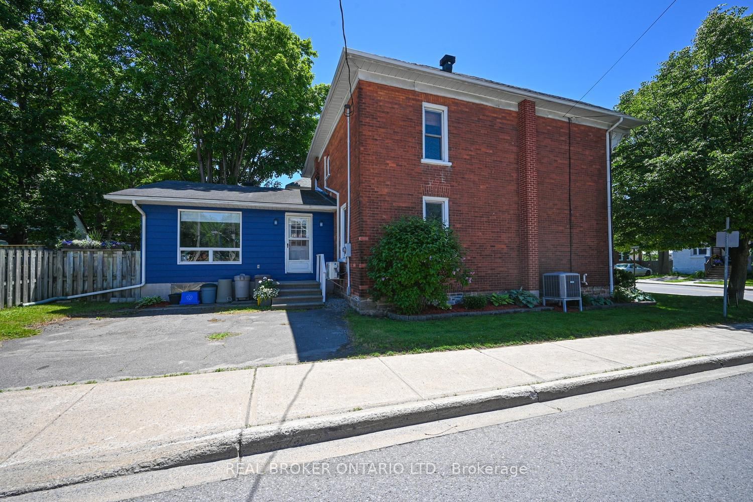 39 Mcewen Avenue • Smiths Falls, ON photo 36