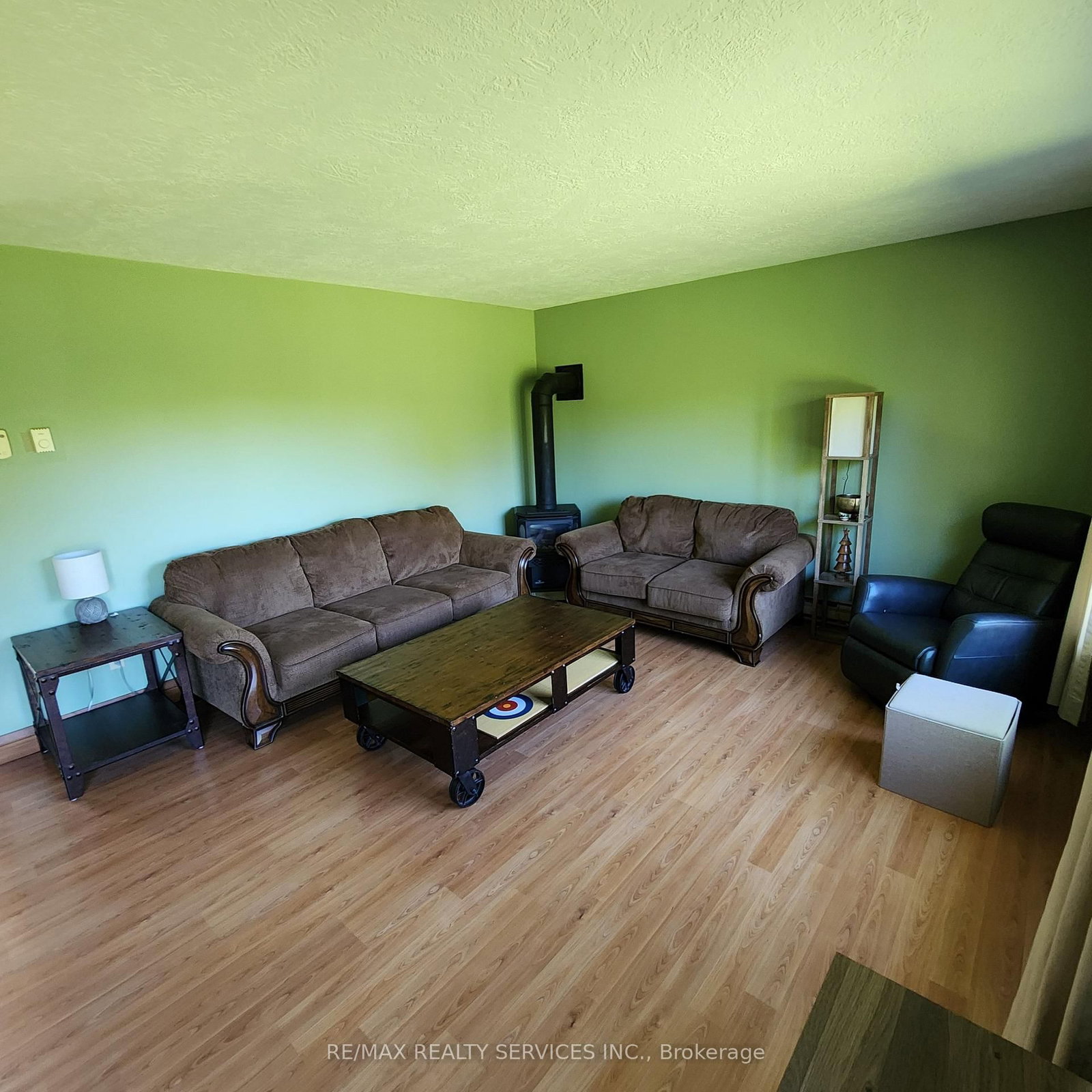 1 Helen Street — photo 4