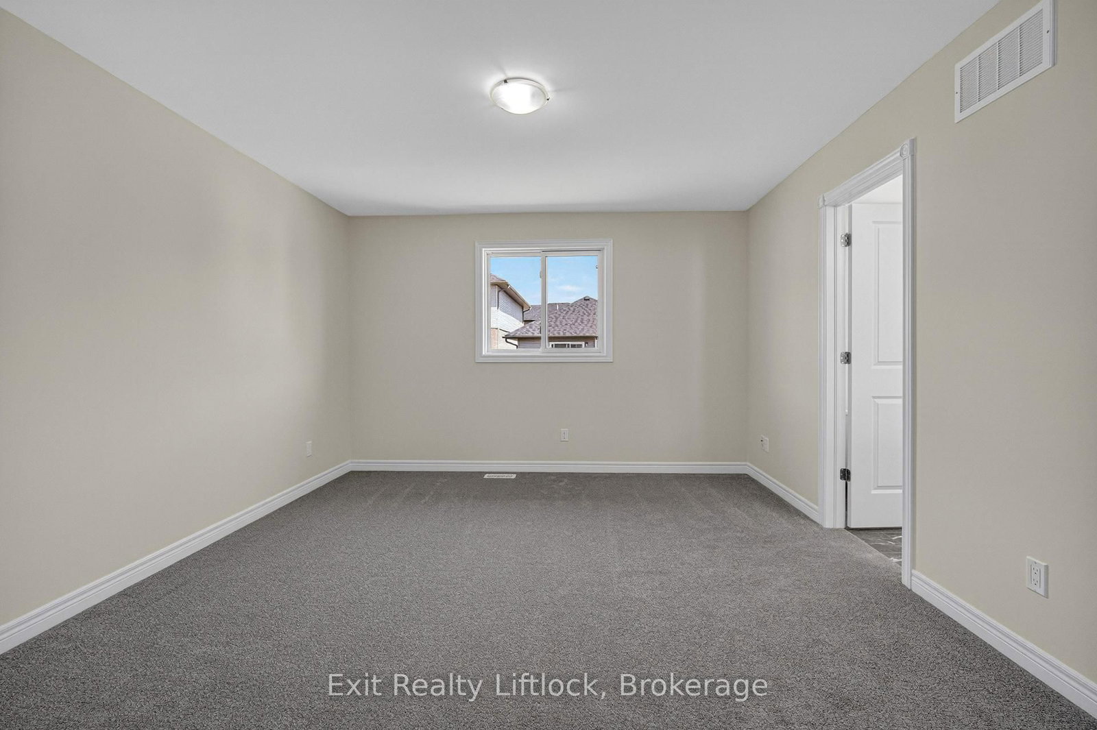 242 O'Neil Street • Peterborough, ON photo 19