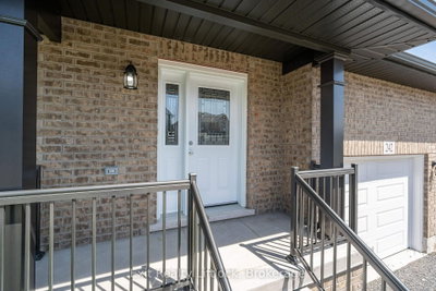 242 O'Neil Street • Peterborough, ON photo 2