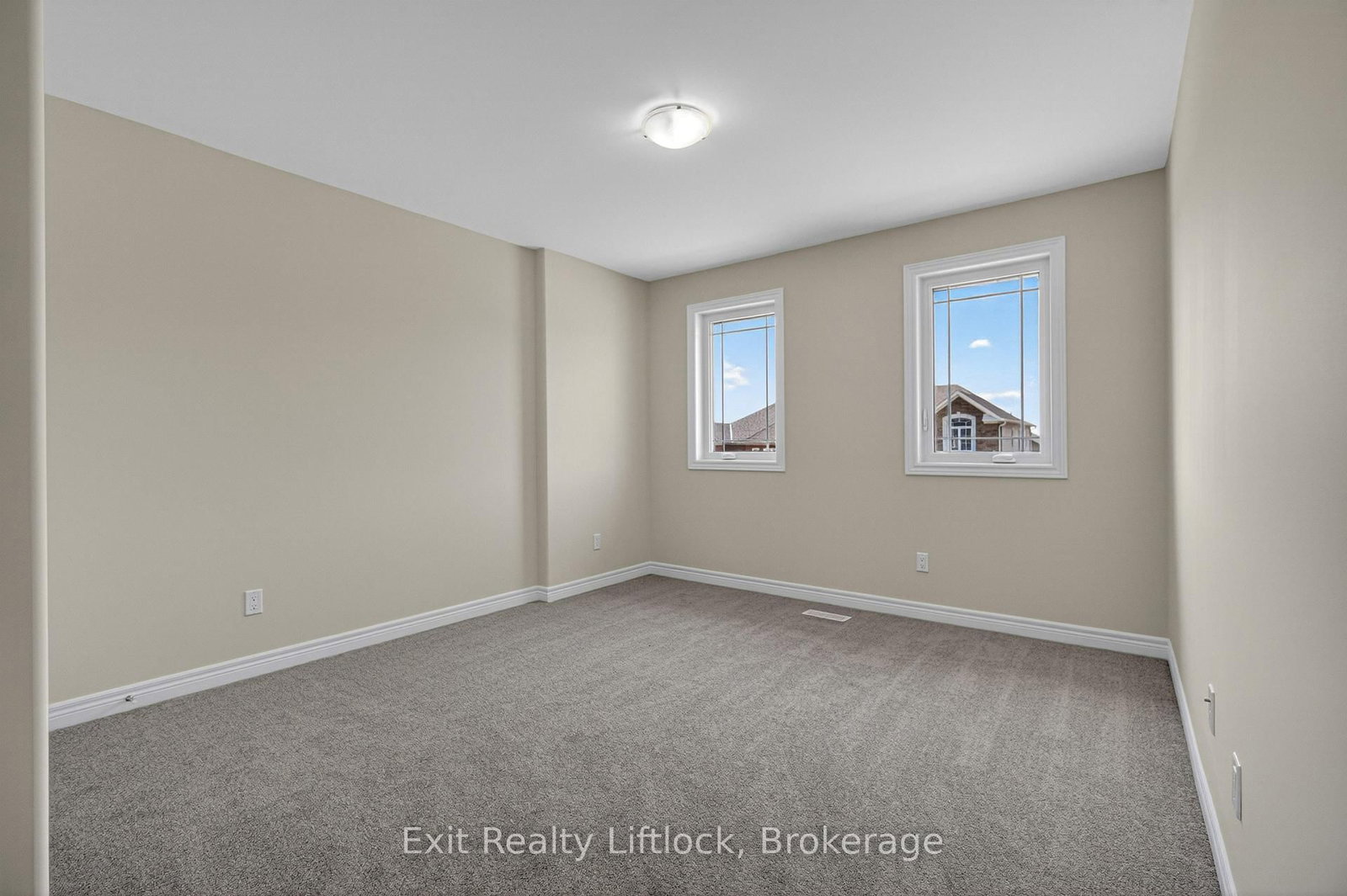 242 O'Neil Street • Peterborough, ON photo 24