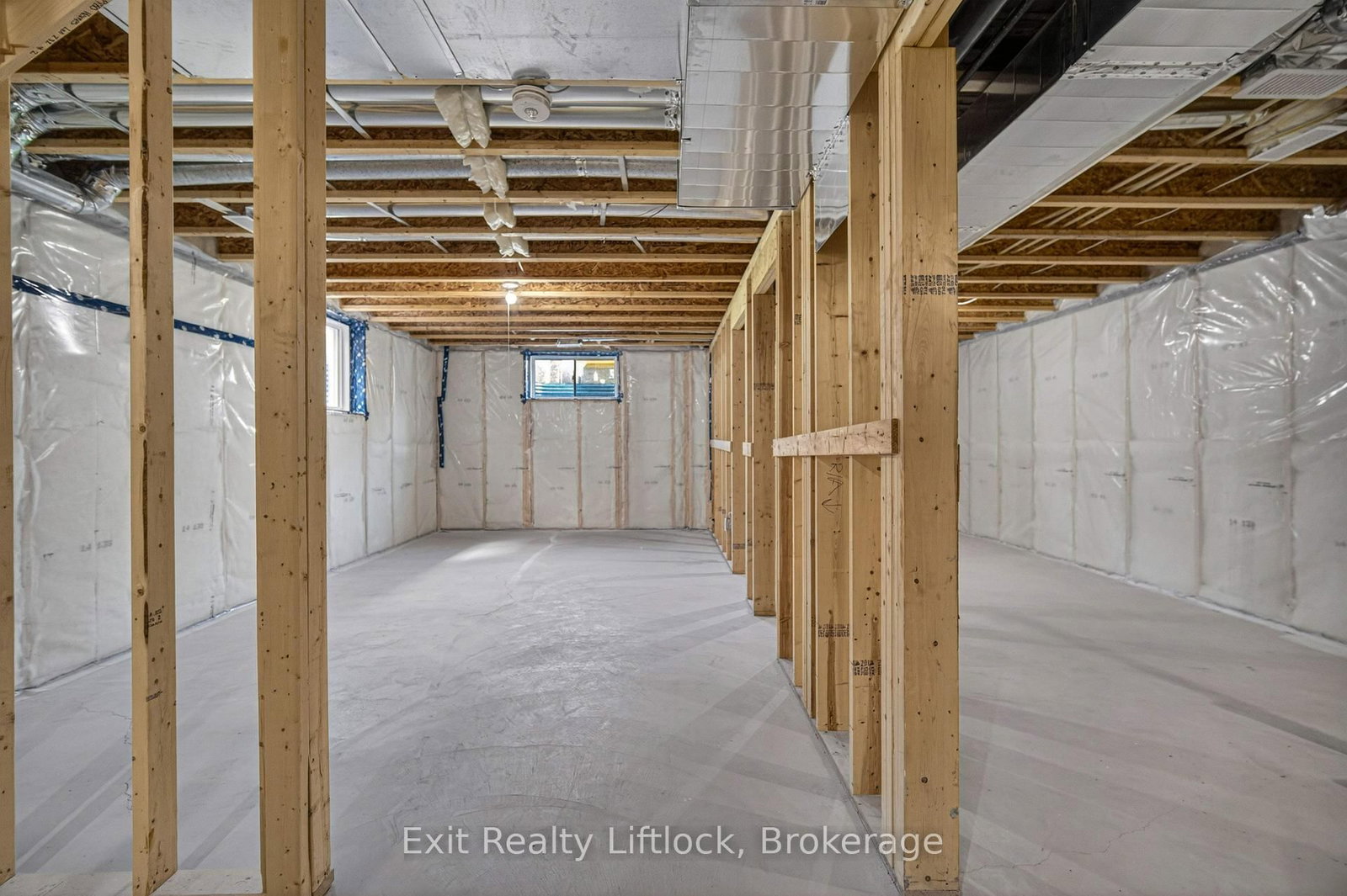 242 O'Neil Street • Peterborough, ON photo 33
