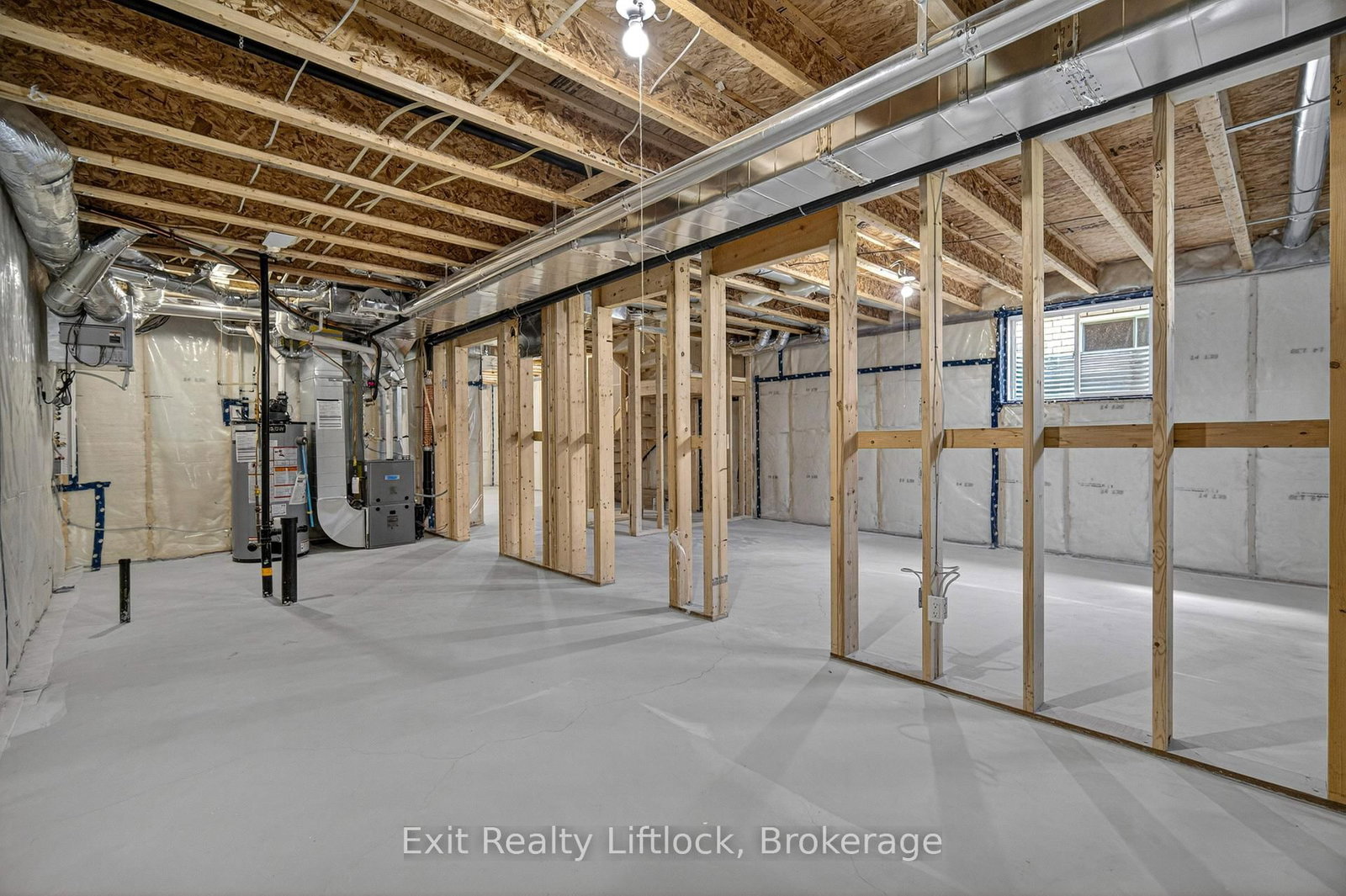 242 O'Neil Street • Peterborough, ON photo 35