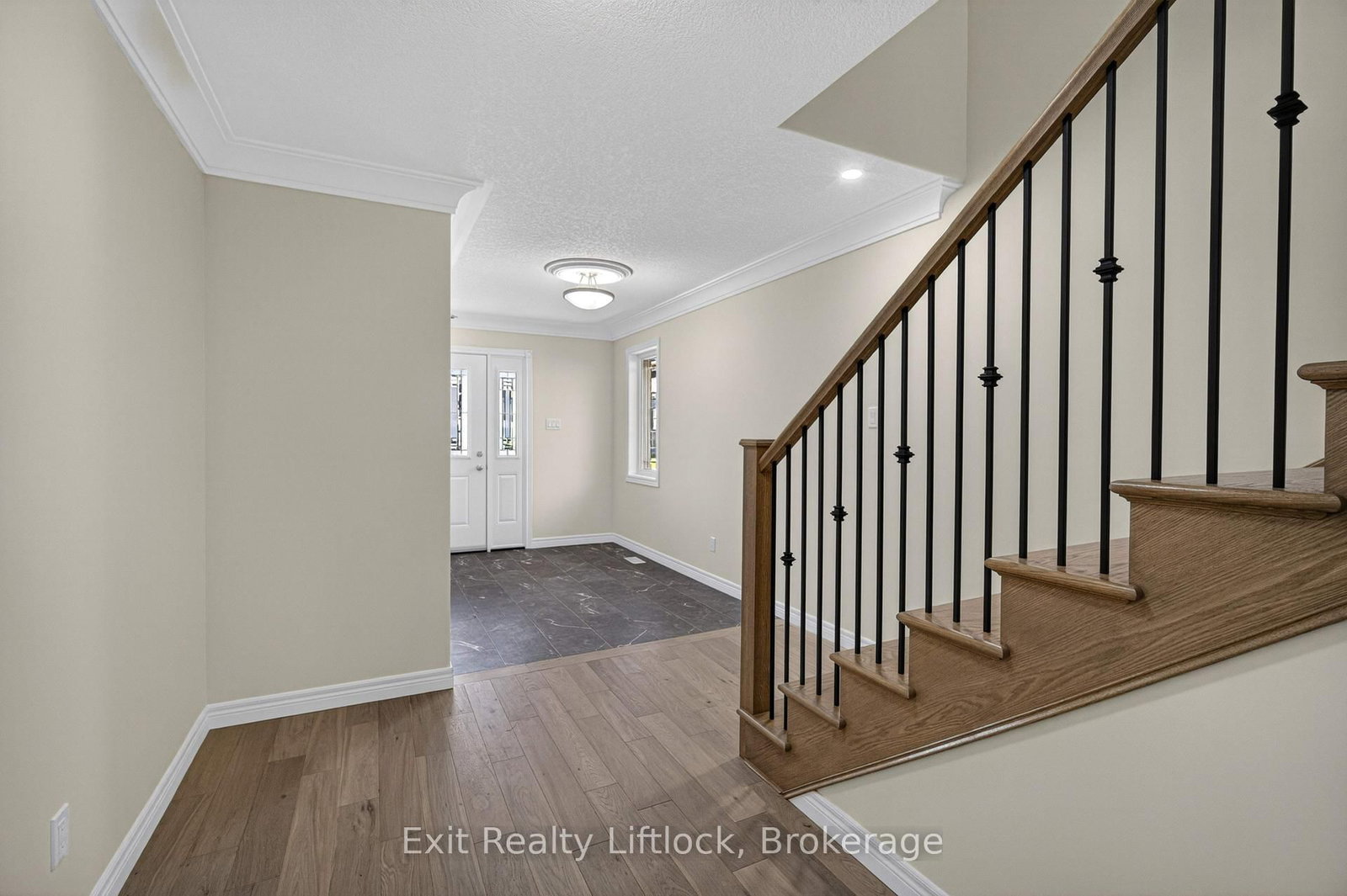 242 O'Neil Street • Peterborough, ON photo 5