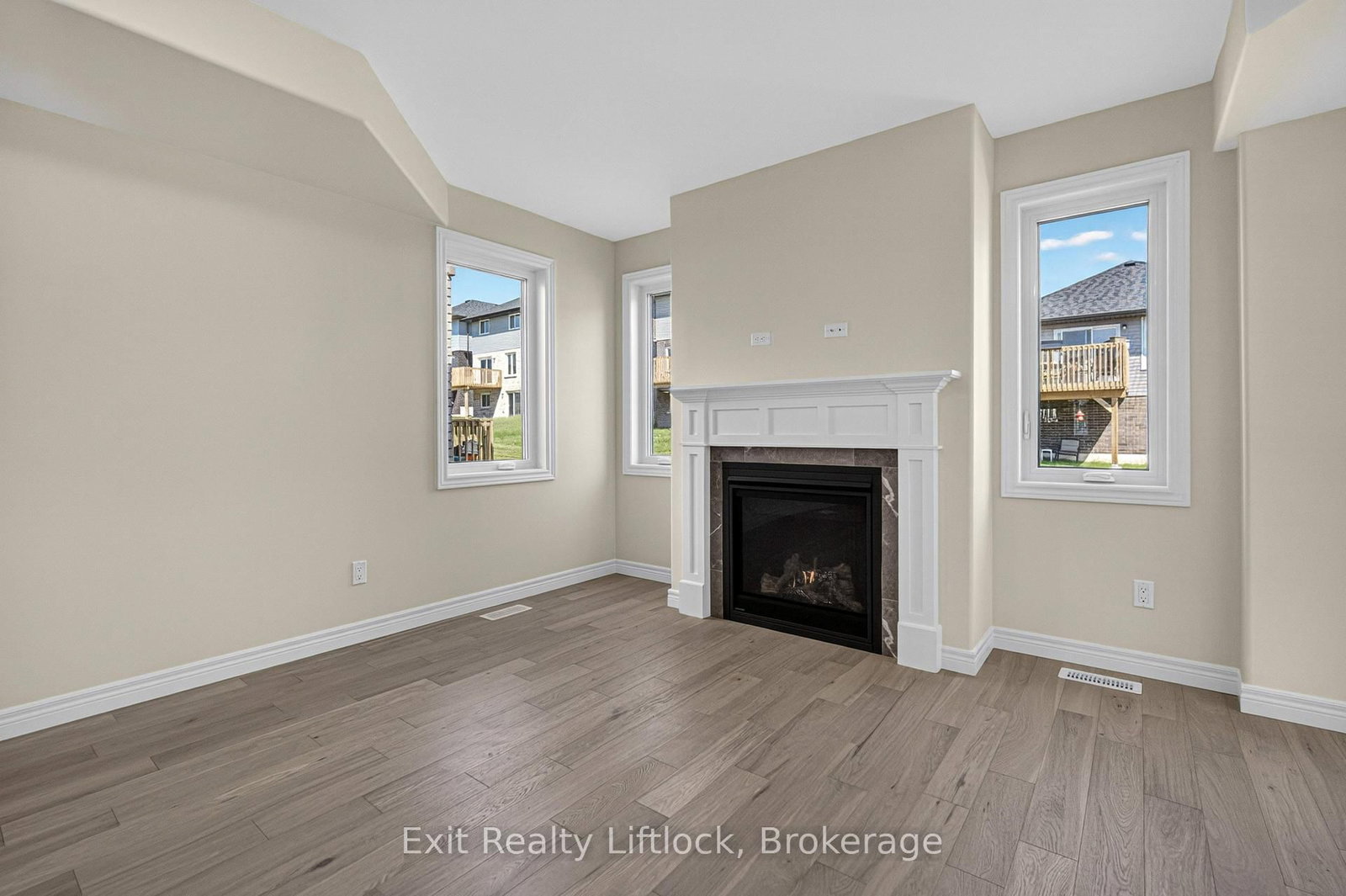 242 O'Neil Street • Peterborough, ON photo 7