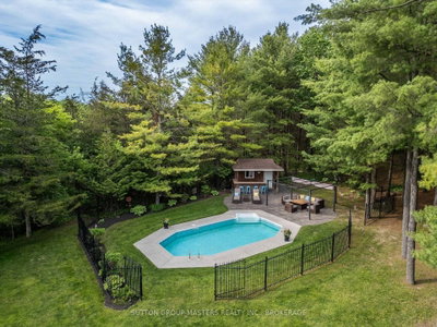 4900 North Shore Crescent • Perth Road, ON photo 3
