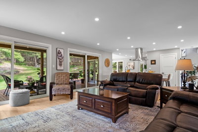 4900 North Shore Crescent • Perth Road, ON photo 8