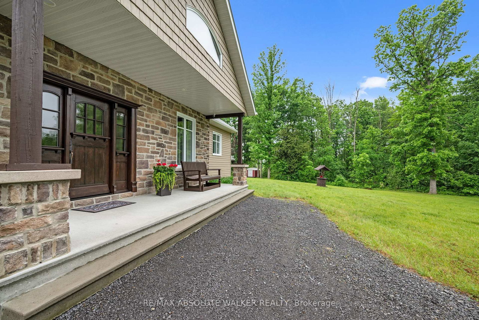 18668 Kenyon Concession 2 Road • North Glengarry, ON photo 2