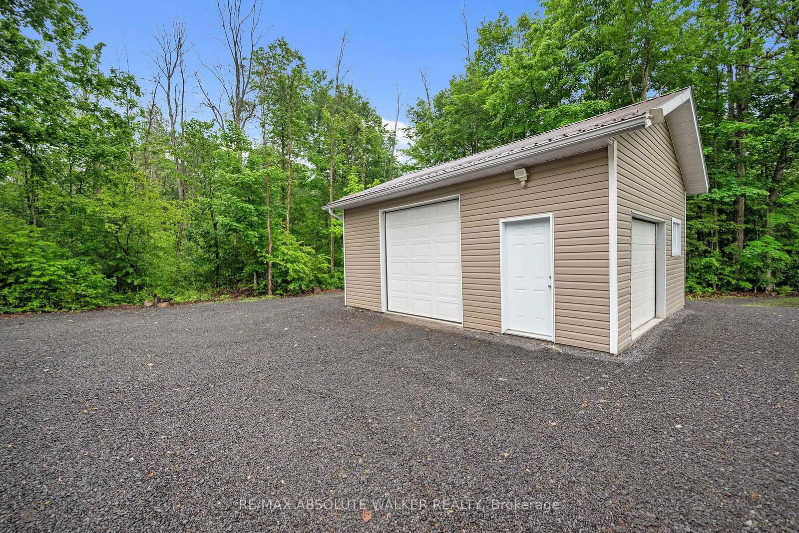 18668 Kenyon Concession 2 Road • North Glengarry, ON photo 43