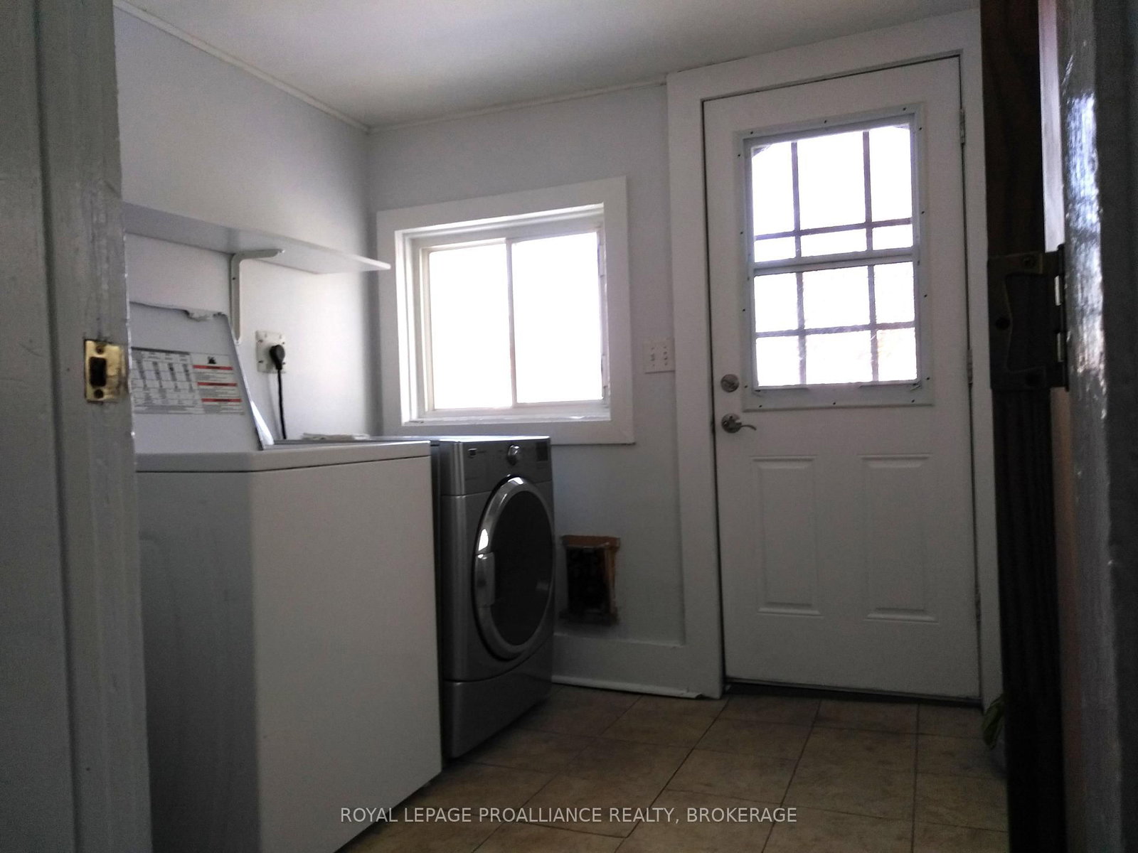 635 Victoria Street • Kingston, ON photo 12