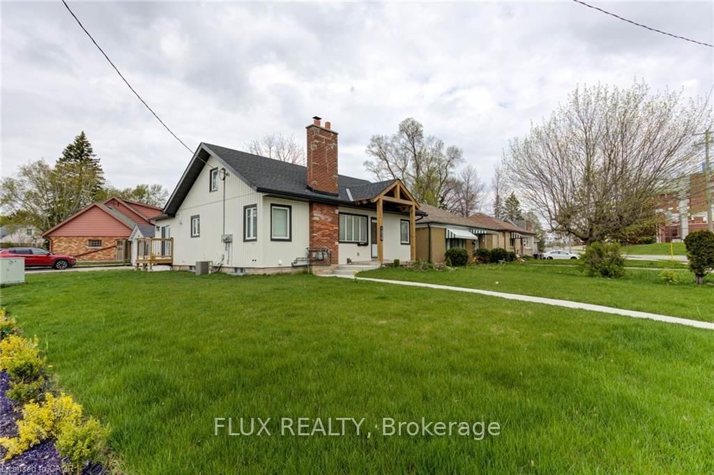 1030 Queens Boulevard • Kitchener, ON photo 6