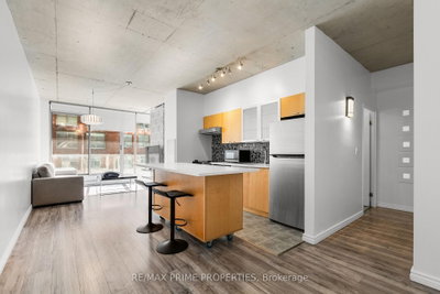Unit 311 — 383 Cumberland Street — photo 3