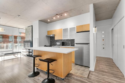 Unit 311 — 383 Cumberland Street — photo 5