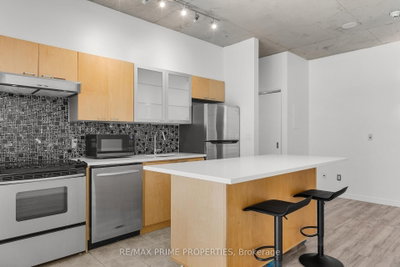 Unit 311 — 383 Cumberland Street — photo 6