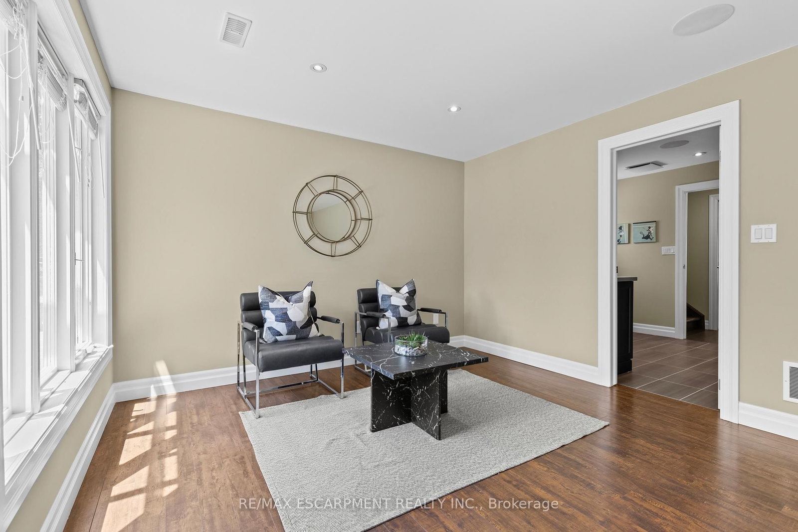 404 Hamilton Drive • Hamilton, ON photo 20