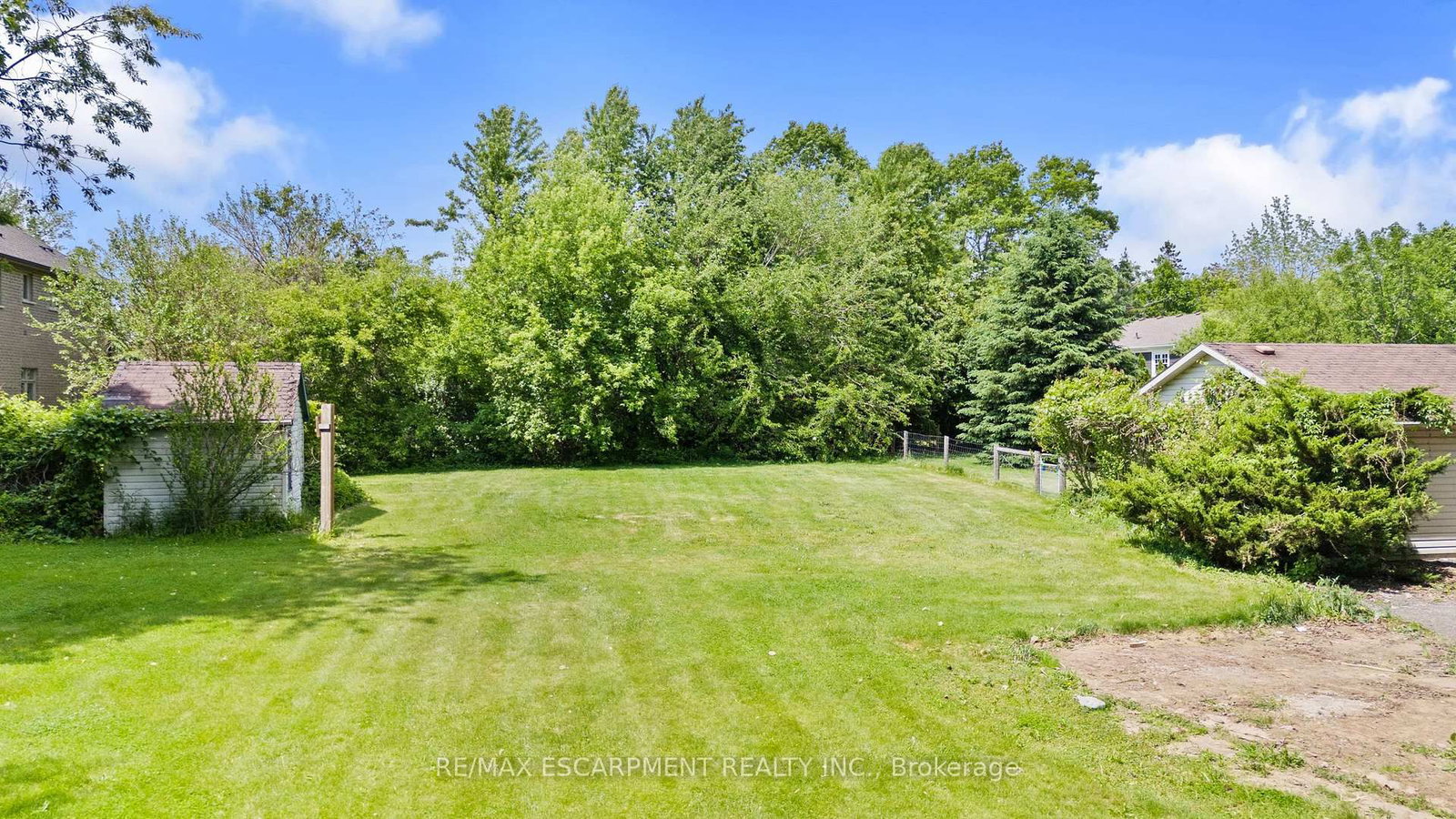 404 Hamilton Drive • Hamilton, ON photo 41