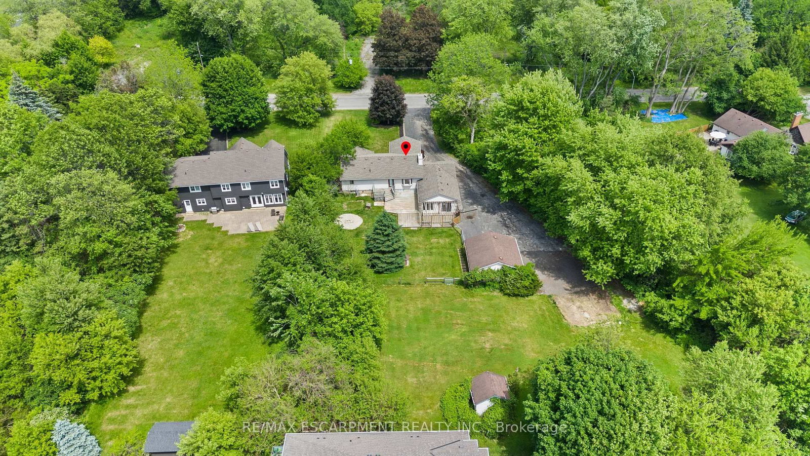 404 Hamilton Drive • Hamilton, ON photo 47