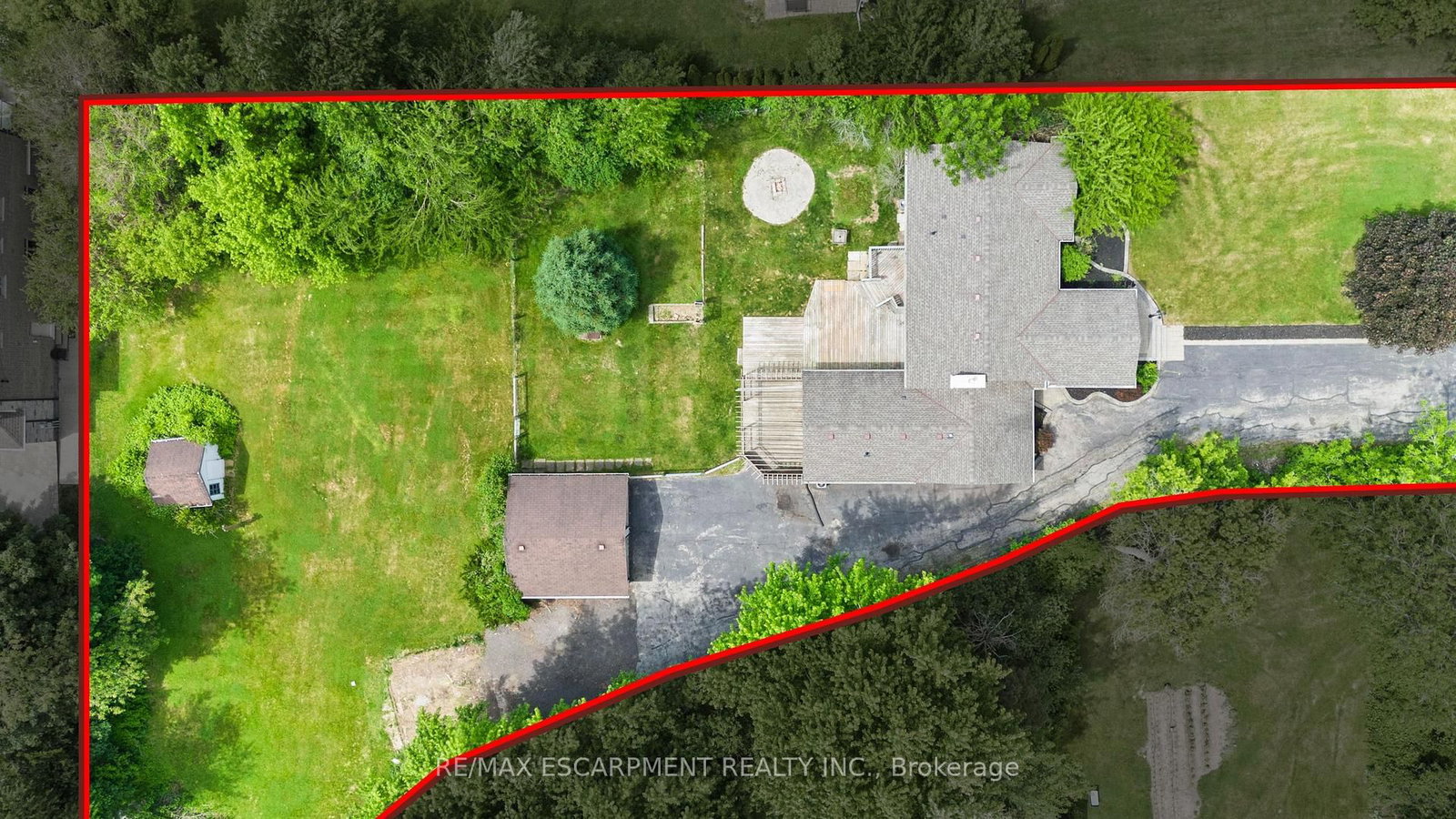 404 Hamilton Drive • Hamilton, ON photo 48