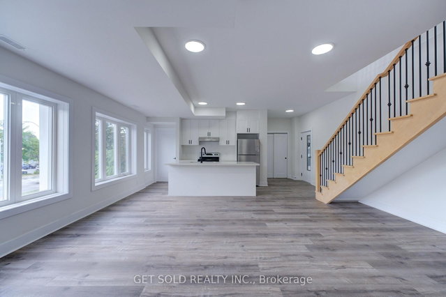 10 - 6701 Thorold Stone Road