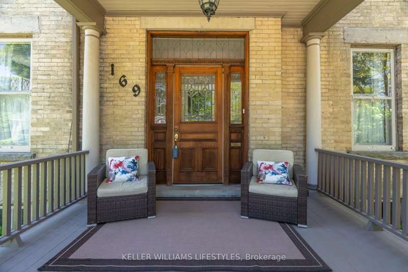 169 Ridout Street S