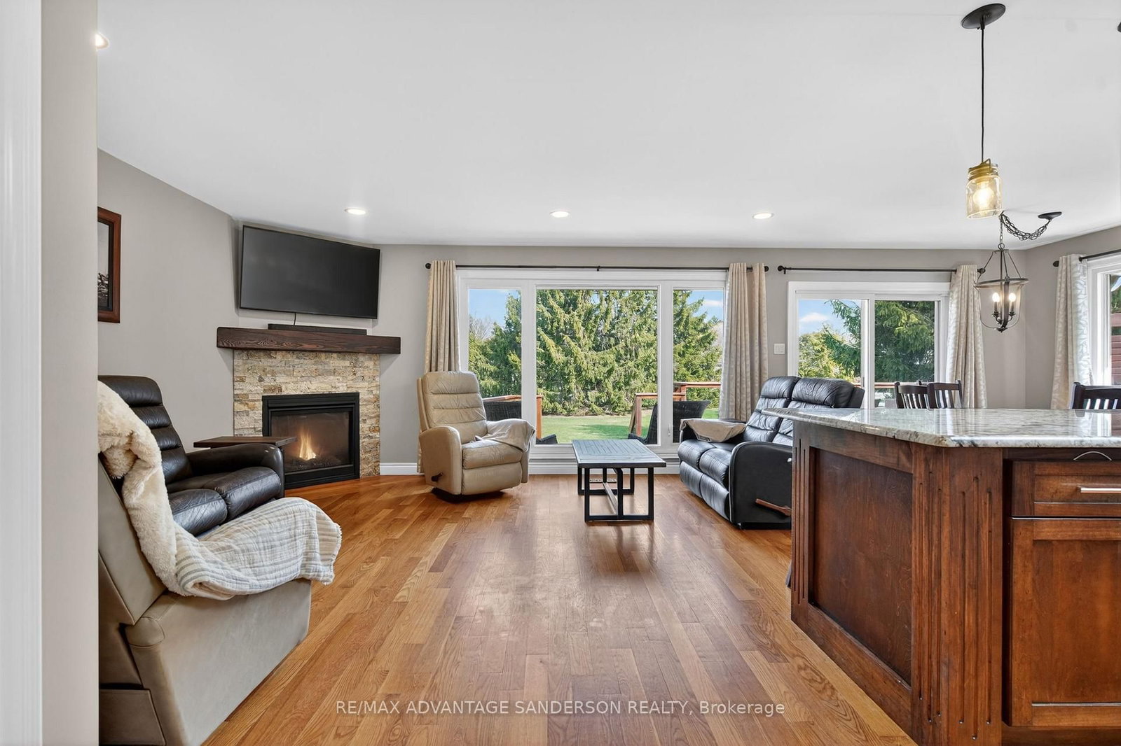 109 Salisbury Drive • Middlesex Centre, ON photo 17