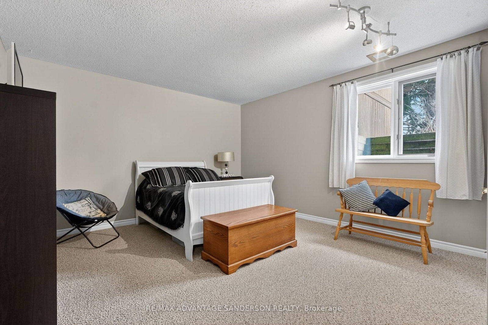 109 Salisbury Drive • Middlesex Centre, ON photo 38
