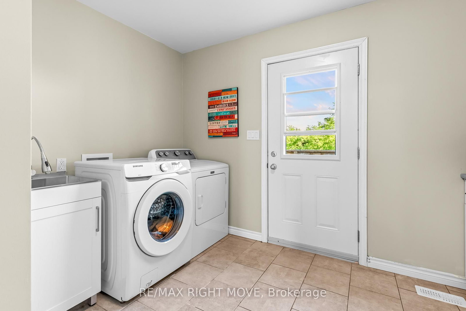 9 Hummingbird Lane • Kawartha Lakes, ON photo 17