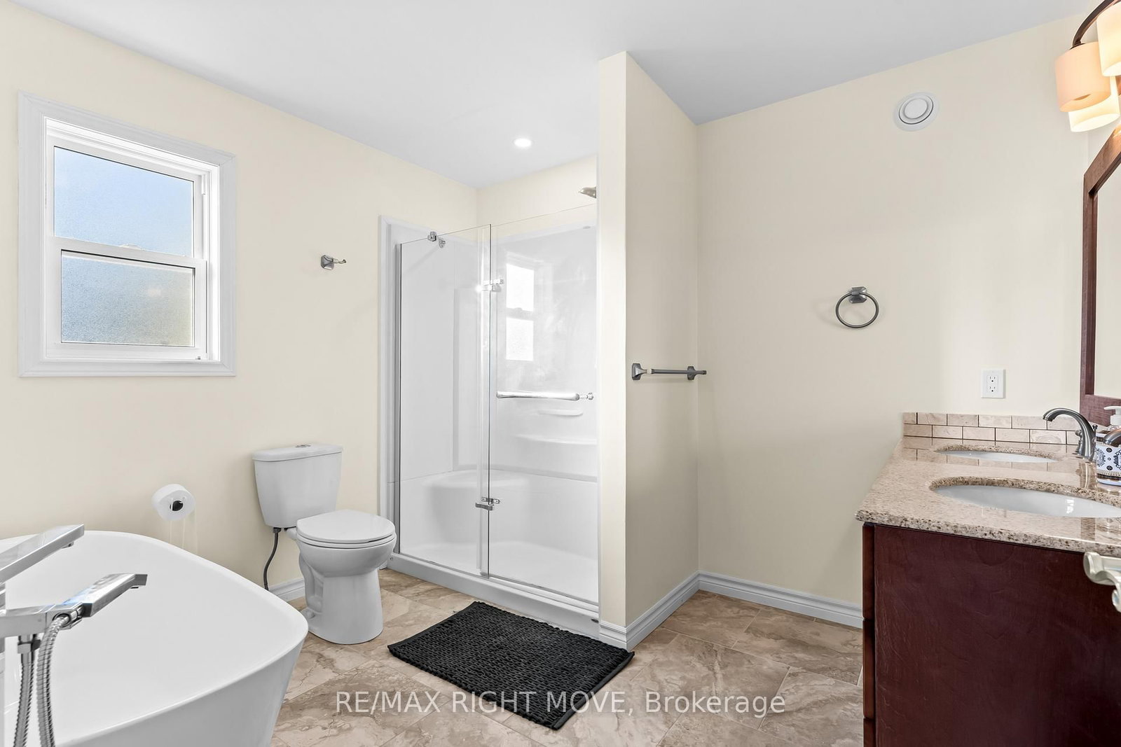 9 Hummingbird Lane • Kawartha Lakes, ON photo 23