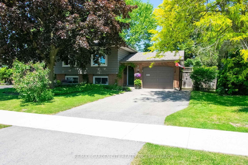 home for sale on 26 Macoomb Drive