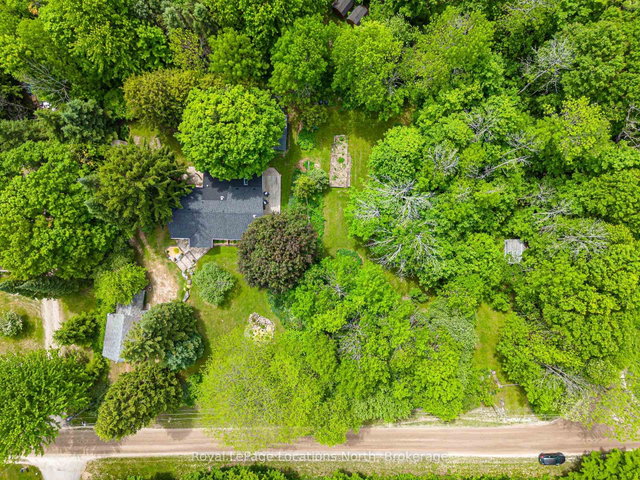 LOT 22 Park Street S