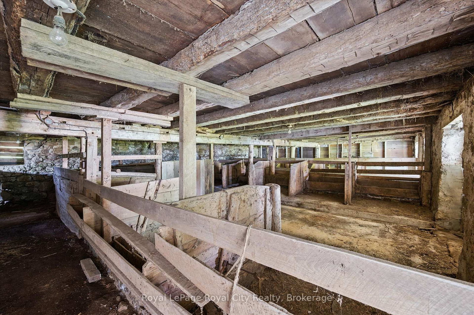 551 Campbellville Road • Hamilton, ON photo 32