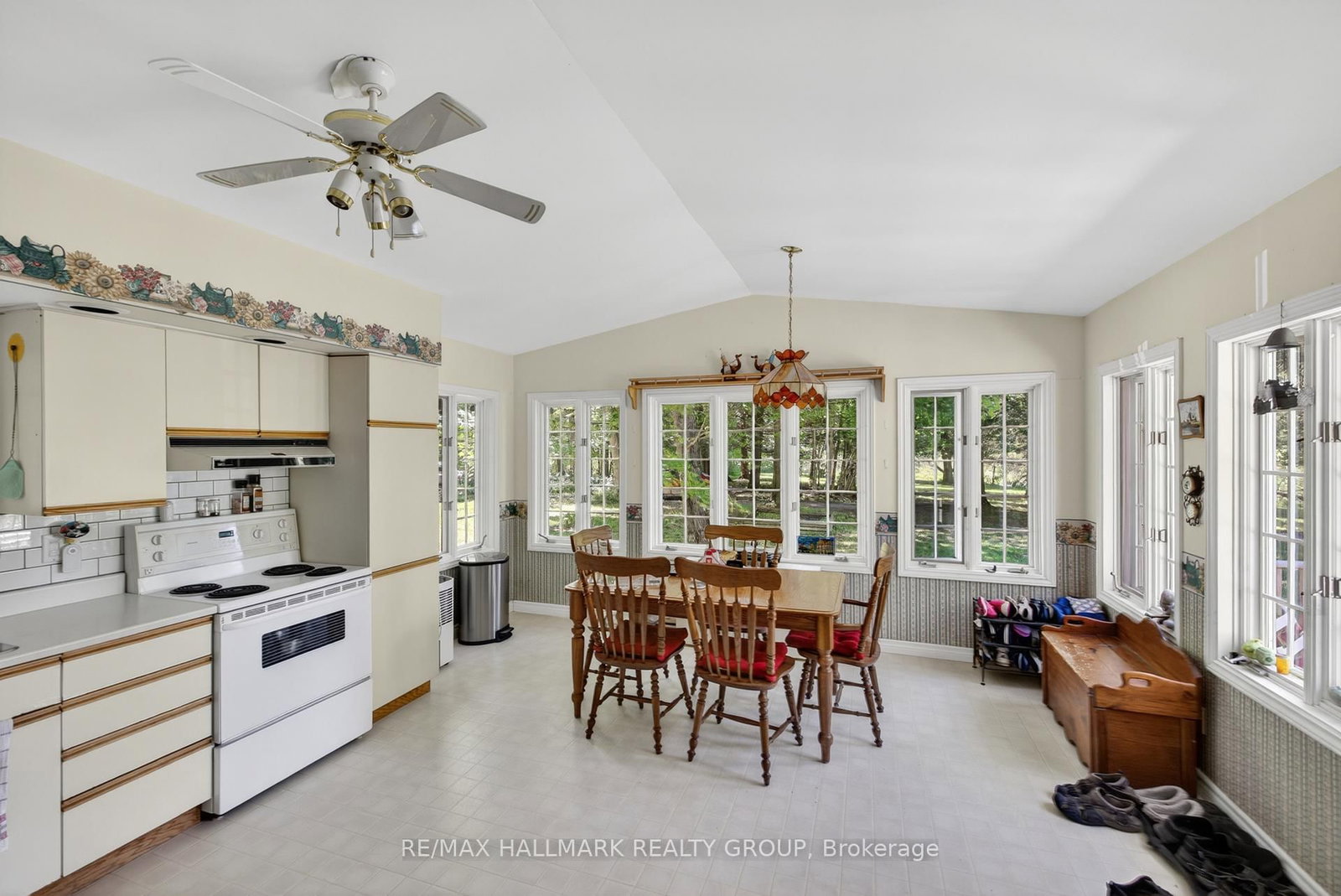2432 Bathurst 2nd Concession • Perth, ON photo 14