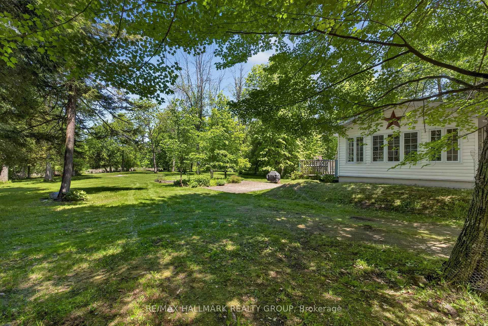 2432 Bathurst 2nd Concession • Perth, ON photo 39