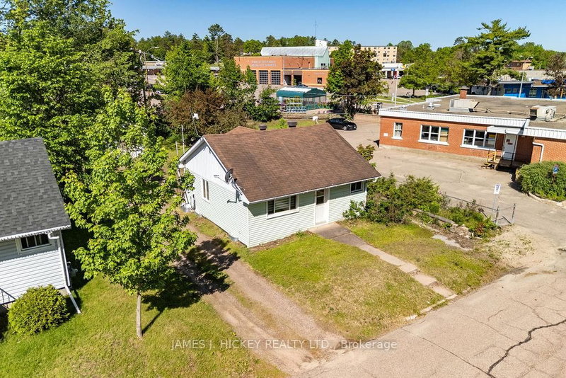 6 Hillcrest Avenue