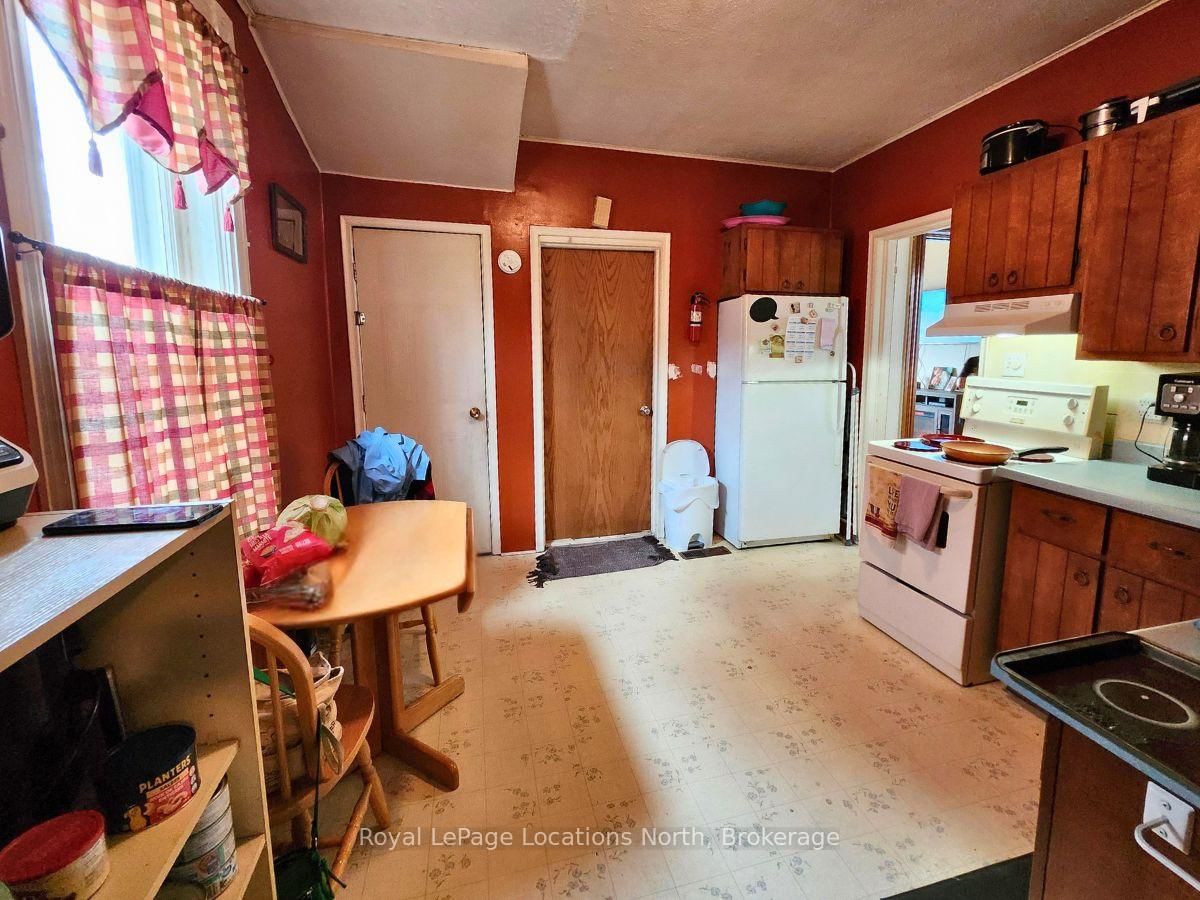 1140 2nd Avenue W • Owen Sound, ON photo 3