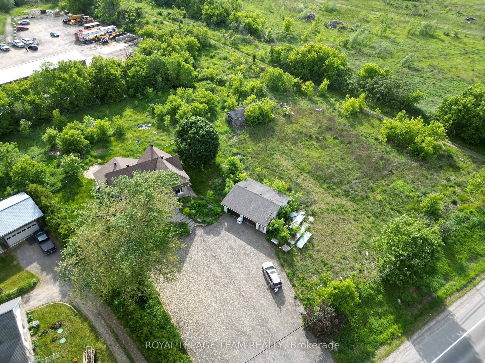 5742 Bank Street • Greely, ON photo 21