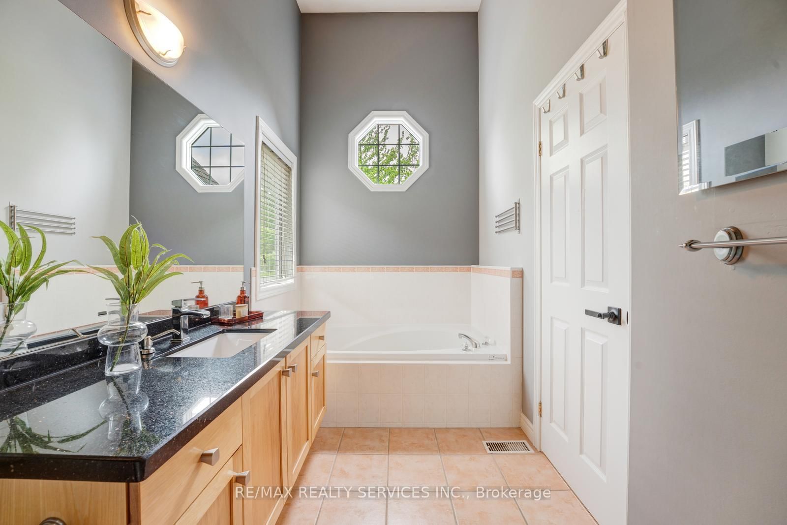 444 Lausanne Crescent • Waterloo, ON photo 22