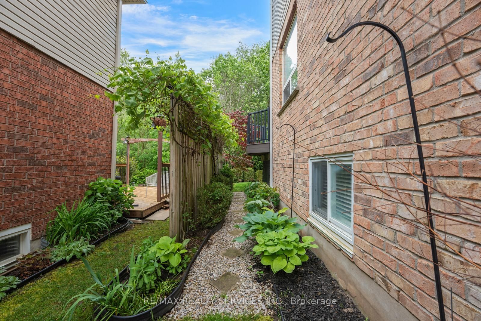444 Lausanne Crescent • Waterloo, ON photo 50