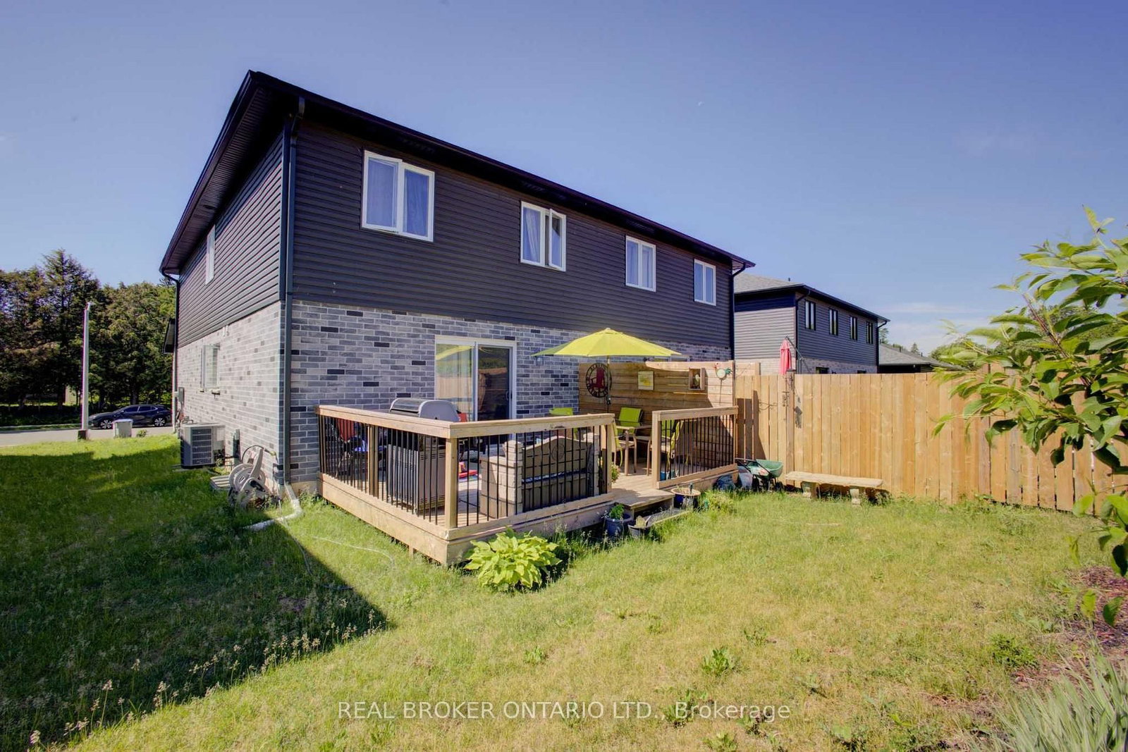 123 Egan Avenue • St. Marys, ON photo 8